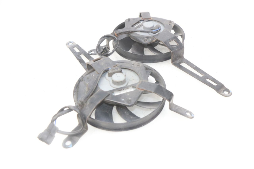 photo de FAN YAMAHA FJR ABS 1300 (2016 - 2020) - Alternative perspective