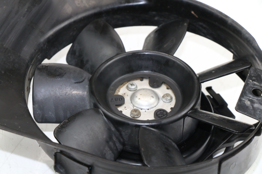 photo de FAN YAMAHA FZX FAZER 750 (1987 - 1998) - Surface and material condition