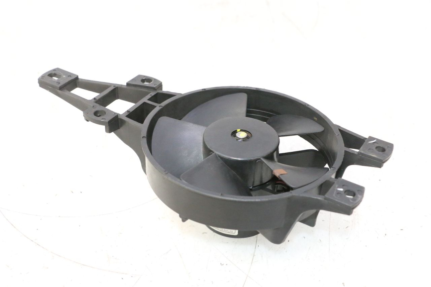 photo de FAN PIAGGIO MP3 500 (2011 - 2015) - Fixing points details