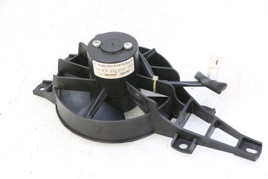 photo de FAN PIAGGIO MP3 125 (2006 - 2014) - Zoom on usage condition