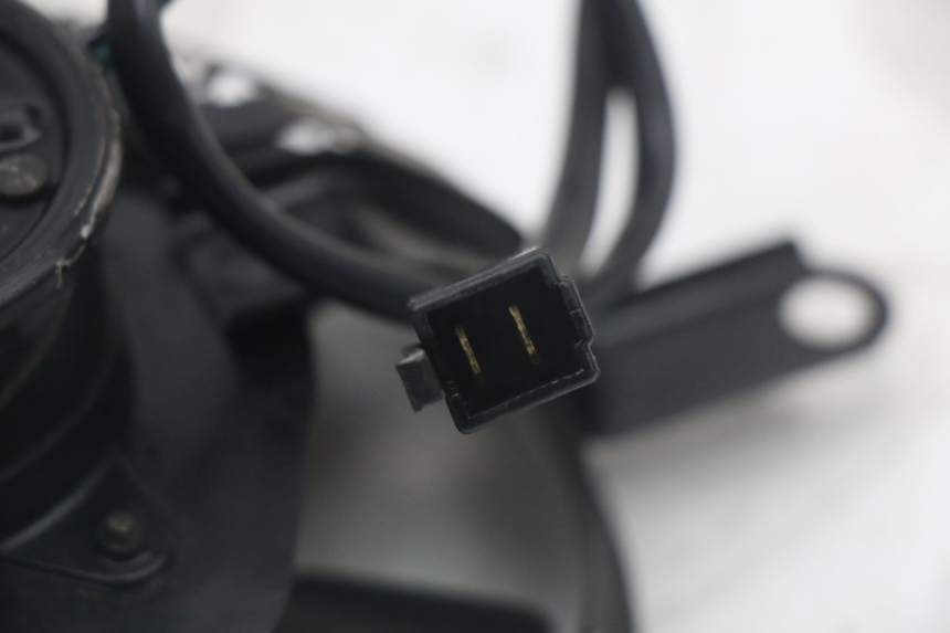 photo de FAN SUZUKI SV S 650 (1999 - 2002) - Technical close-up