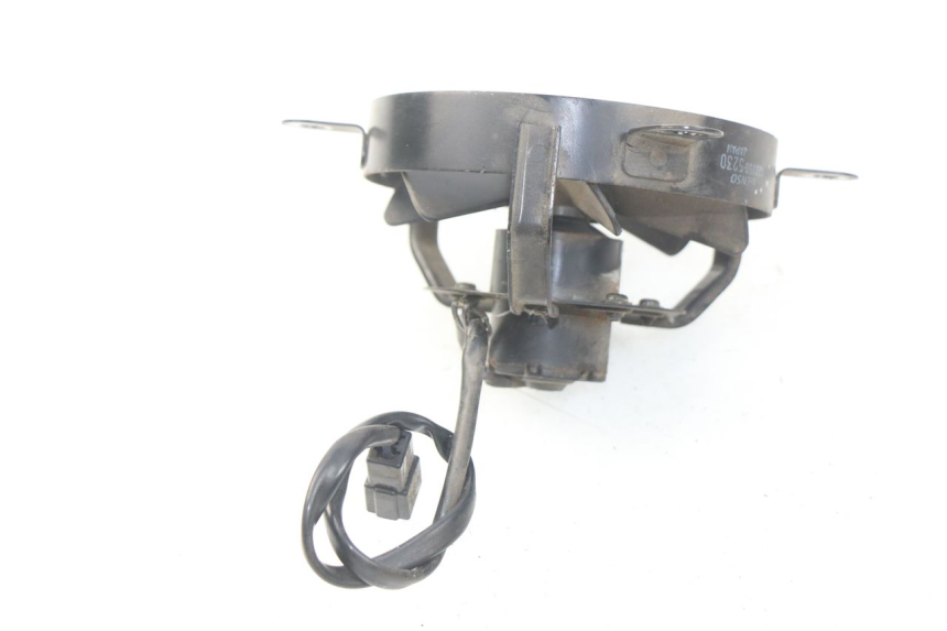 photo de FAN SUZUKI UC EPICURO 125 (1999 - 2003) - Zoom on usage condition