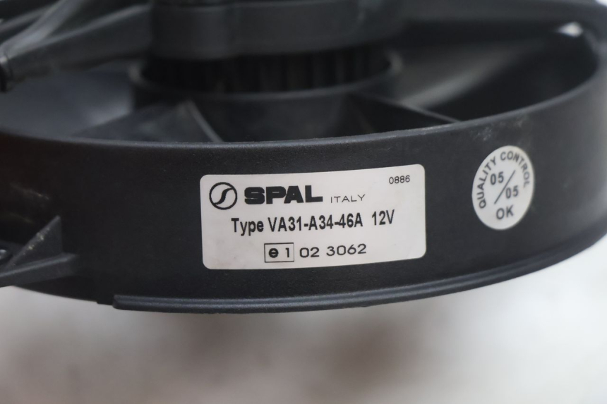 photo de FAN YAMAHA YP MAJESTY 125 (2002 - 2006) - Product overview