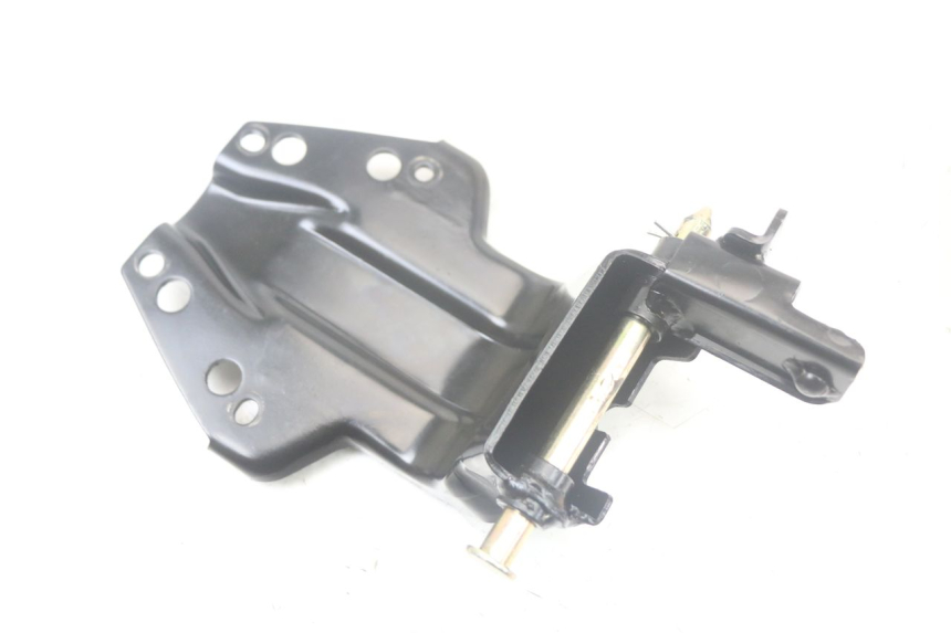 photo de TRUNK STRUT QUADRO 3D S 350 (2013 - 2018) - Technical close-up