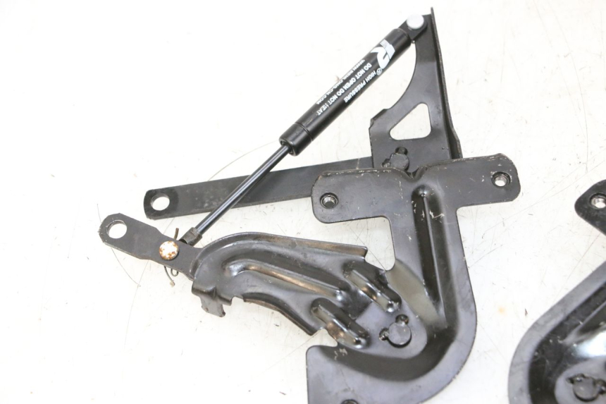 photo de UNDERSEAT ROD SHOCK JM MOTORS GTS 125 (2015 - 2019) - Zoom on usage condition