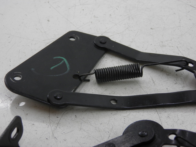 photo de UNDERSEAT ROD SHOCK JONWAY RANGER 125 (2006 - 2014) - Zoom on usage condition