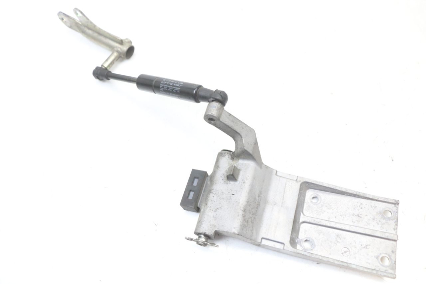 photo de TRUNK STRUT YAMAHA XMAX X-MAX ABS 125 (2017 - 2020) - Zoom on usage condition