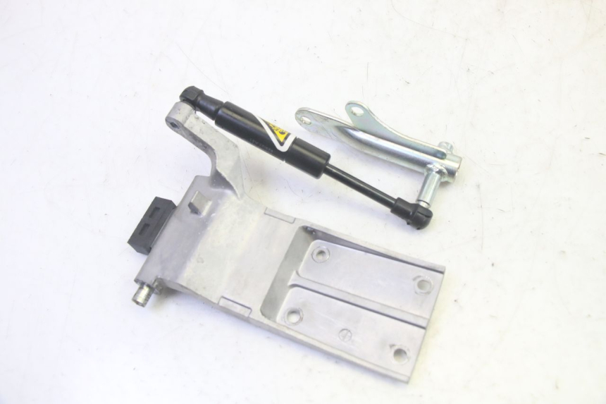 photo de SEAT ROD SHOCK  YAMAHA TRICITY 300 (2020 - 2024) - Main view