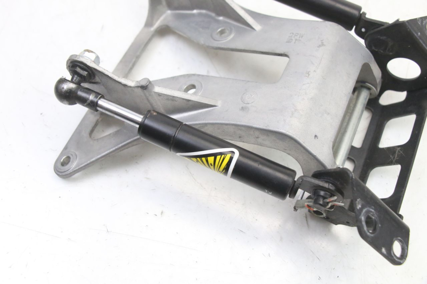 photo de SEAT ROD SHOCK  YAMAHA YP T-MAX TMAX 530 (2017 - 2020) - Technical close-up