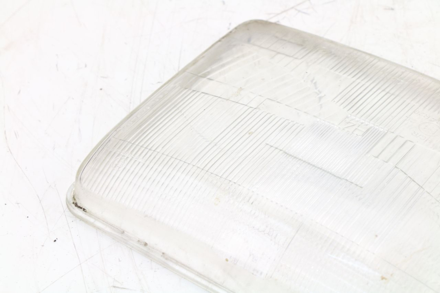 photo de HEADLIGHT GLASS BMW K LT ABS 1100 (1990 - 1996) - Zoom on usage condition