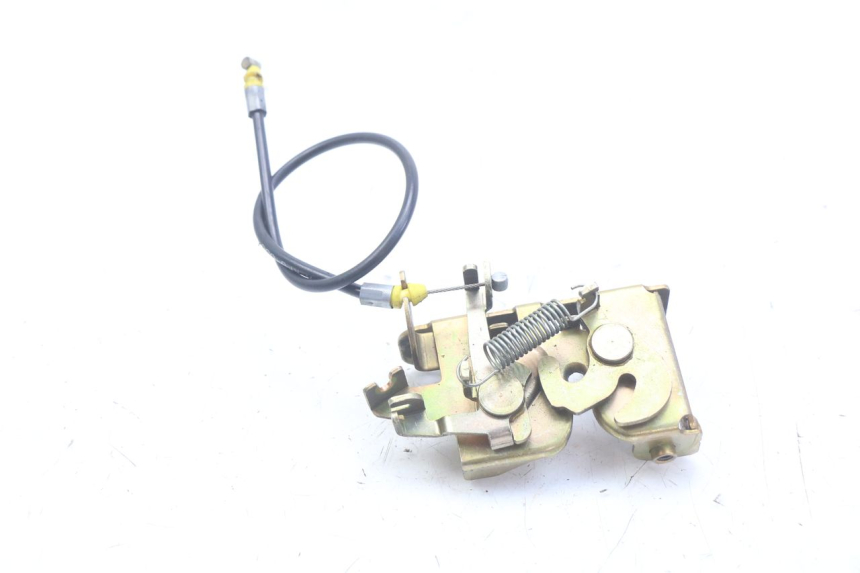 photo de SEAT LOCK HONDA FES PANTHEON 2T 125 (1998 - 2002) - Main view