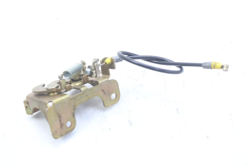 photo de SEAT LOCK HONDA FES PANTHEON 2T 125 (1998 - 2002) - Zoom on usage condition