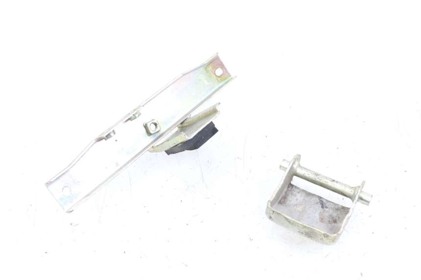 photo de SEAT LOCK HYOSUNG GTR 125 (2006 - 2008) - Alternative perspective