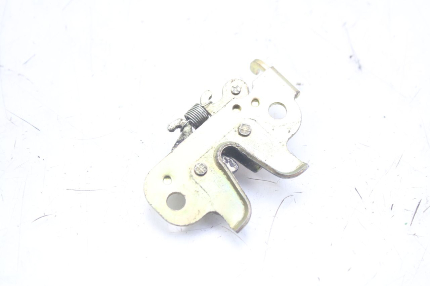 photo de SEAT LOCK PEUGEOT KISBEE 4T 50 (2010 - 2017) - Component detail