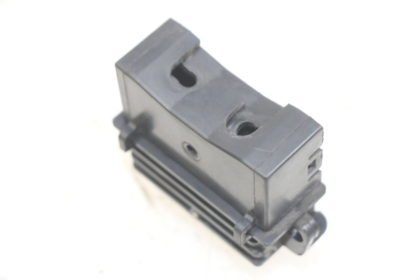 photo de LOCKING MECHANISM COVER HONDA PCX (JF28) 125 (2009 - 2011) - Alternative perspective