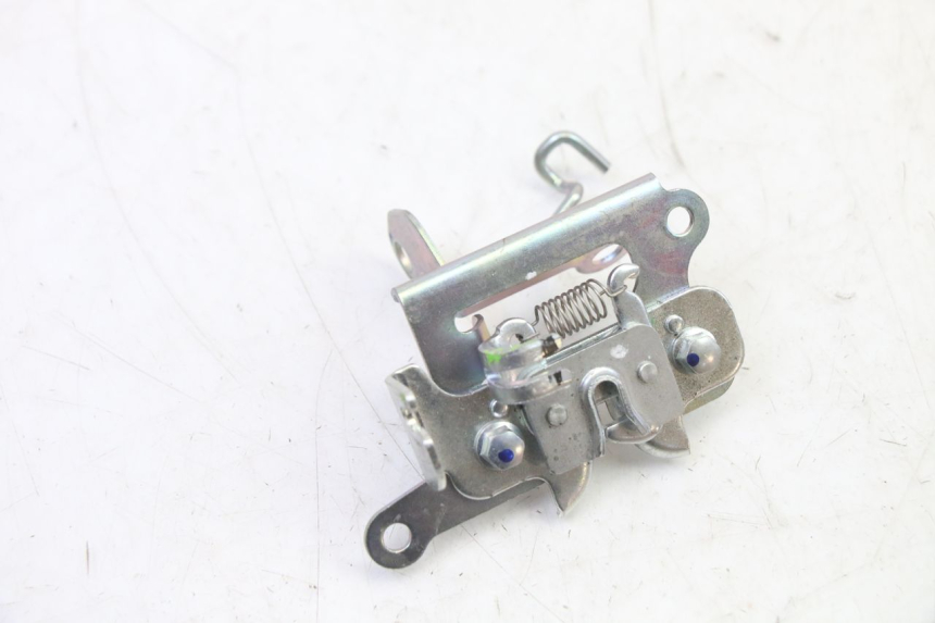 photo de DOOR LOCK YAMAHA XMAX X-MAX 125 (2021 - 2025) - Component detail