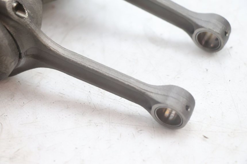 photo de CRANKSHAFT SUZUKI BURGMAN EXECUTIVE ABS 650 (2006 - 2012) - Alternative perspective