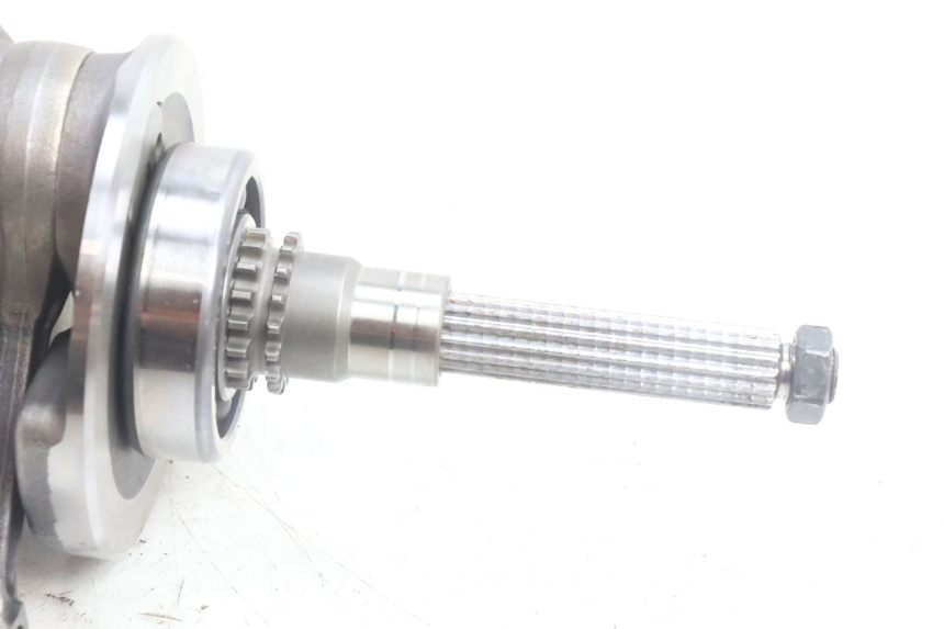 photo de CRANKSHAFT YAMAHA BW'S BWS 125 (2010 - 2013) - Alternative perspective