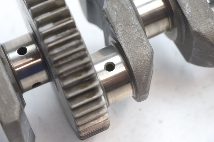 photo de CRANKSHAFT YAMAHA FJR 1300 (2001 - 2005) - Technical close-up