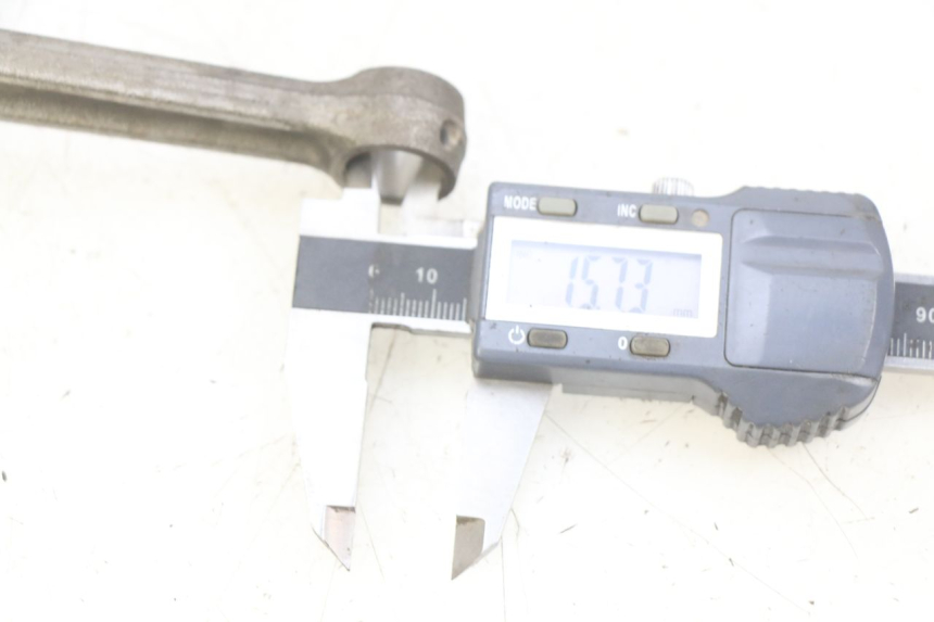 photo de CRANKSHAFT HONDA FJS SILVERWING SILVER WING 400 (2009 - 2016) - Alternative perspective