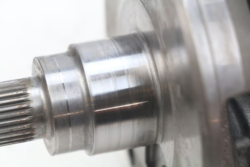 photo de CRANKSHAFT PEUGEOT GEOPOLIS 400 (2007 - 2013) - Alternative perspective