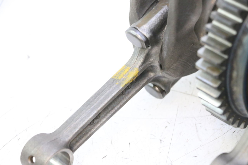 photo de CRANKSHAFT SUZUKI GSF N BANDIT 1200 (2001 - 2005) - Alternative perspective