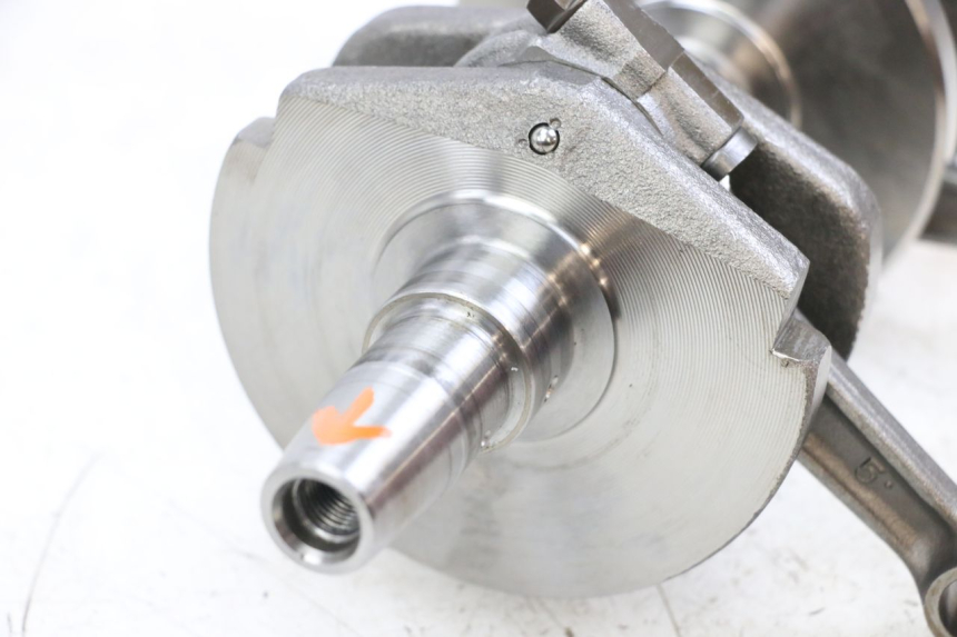 photo de CRANKSHAFT SUZUKI GSX E 250 (1982 - 1983) - Distinctive features