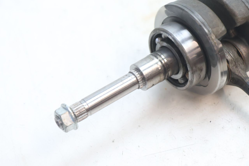 photo de CRANKSHAFT PEUGEOT LUDIX ONE 50 (2004 - 2013) - Zoom on usage condition