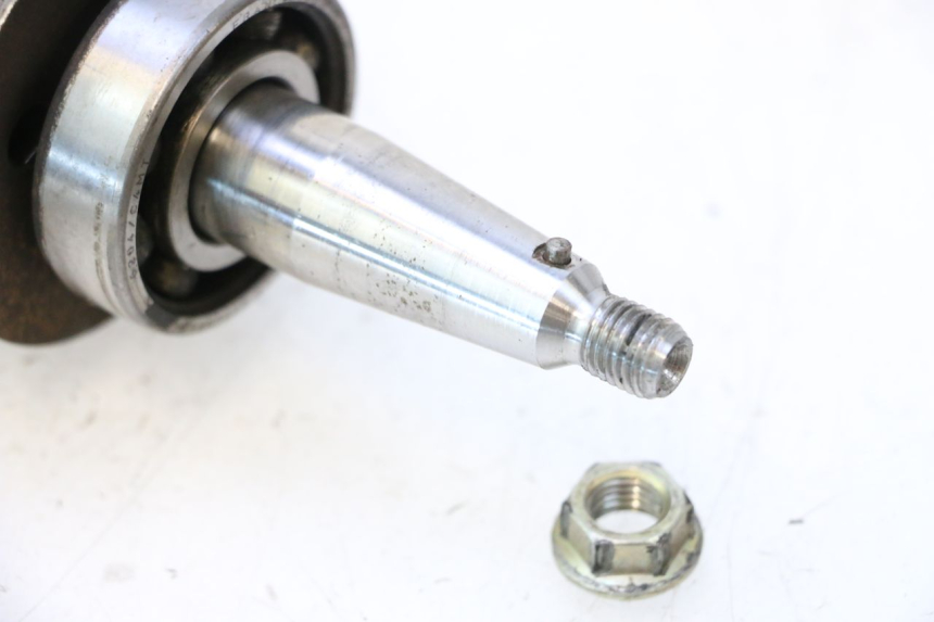 photo de CRANKSHAFT PEUGEOT LUDIX ONE 50 (2004 - 2006) - Component zoom