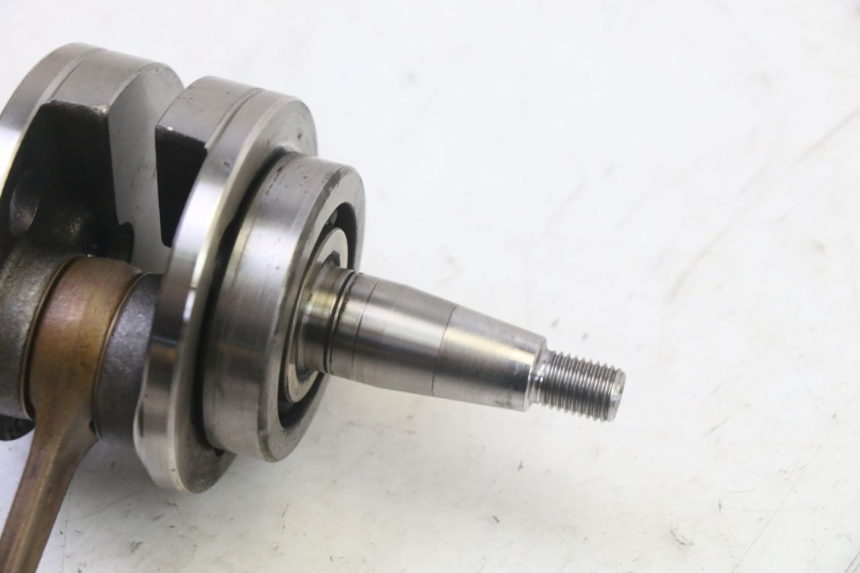 photo de CRANKSHAFT PIAGGIO NEW TYPHOON 50 (2010 - 2017) - Alternative perspective