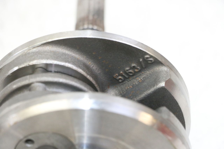 photo de CRANKSHAFT PIAGGIO MP3 125 (2006 - 2014) - Alternative perspective