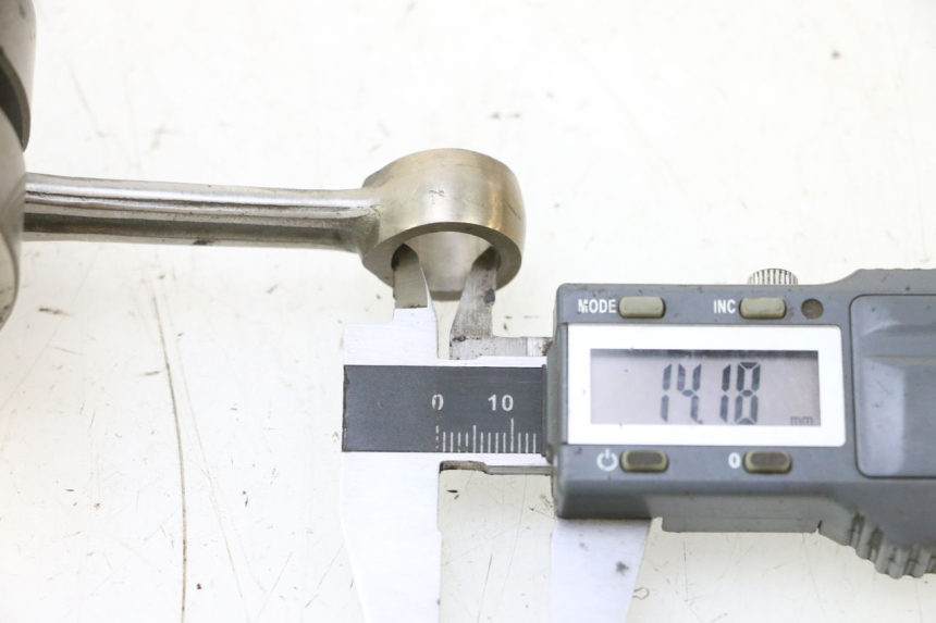 photo de CRANKSHAFT PEUGEOT TREKKER 50 (1995 - 2004) - Component detail