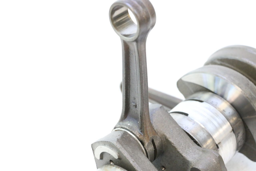photo de CRANKSHAFT YAMAHA WAVE RUNNER GP R 1200 (2000 - 2003) - Alternative perspective
