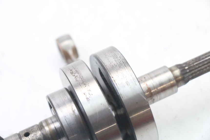 photo de CRANKSHAFT YAMAHA AEROX 50 (1997 - 2006) - Distinctive features
