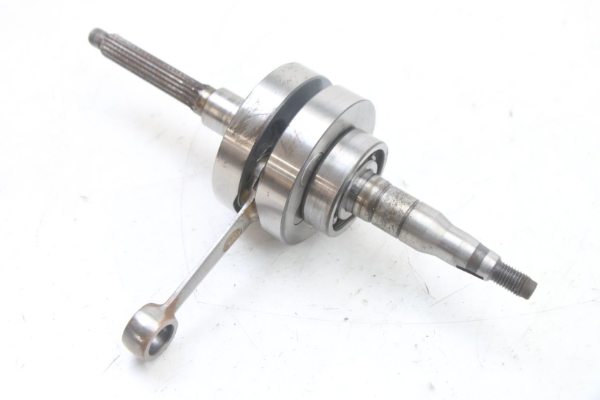 photo de CRANKSHAFT YAMAHA AEROX 50 (1997 - 2006) - Alternative perspective