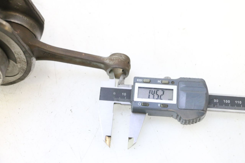 photo de CRANKSHAFT YAMAHA YP MAJESTY 125 (1998 - 2001) - Component detail
