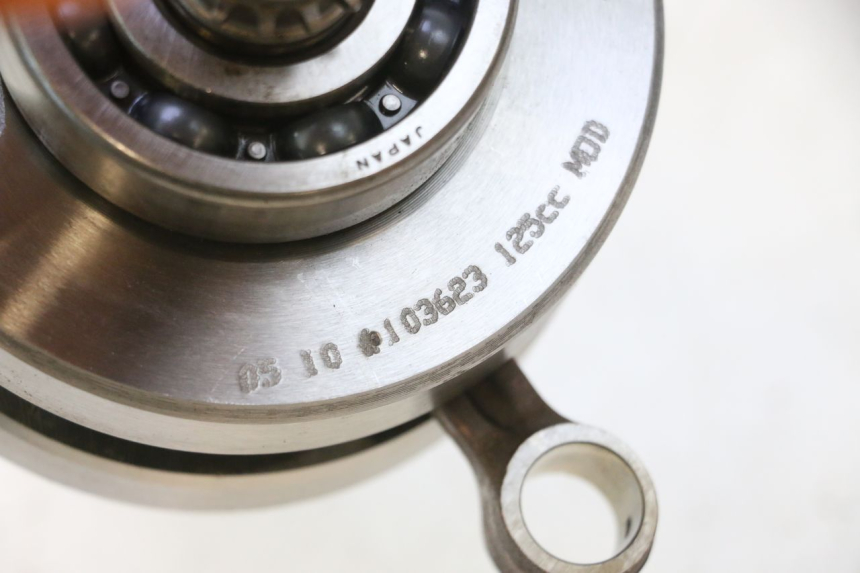 photo de CRANKSHAFT YAMAHA YP MAJESTY 125 (2007 - 2010) - Fixing points details