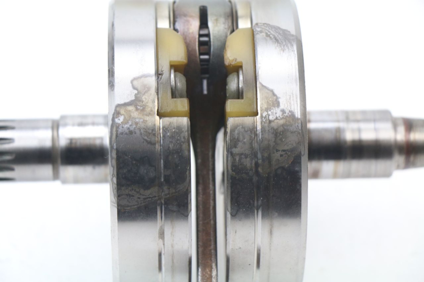 photo de CRANKSHAFT YAMAHA YZ 125 (1998 - 2005) - Alternative perspective