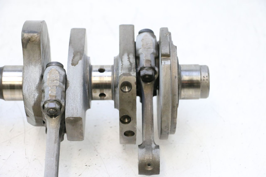 photo de CRANKSHAFT YAMAHA YZF R GENESIS 750 (1993 - 1998) - Focus on structure