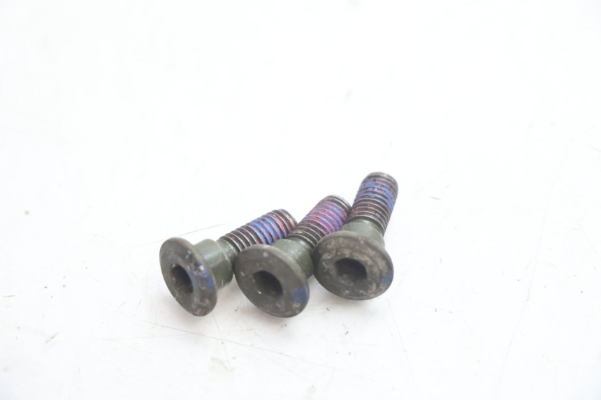 photo de BRAKE DISC BOLT KYMCO AGILITY 4T 10" 50 (2005 - 2018) - Component detail