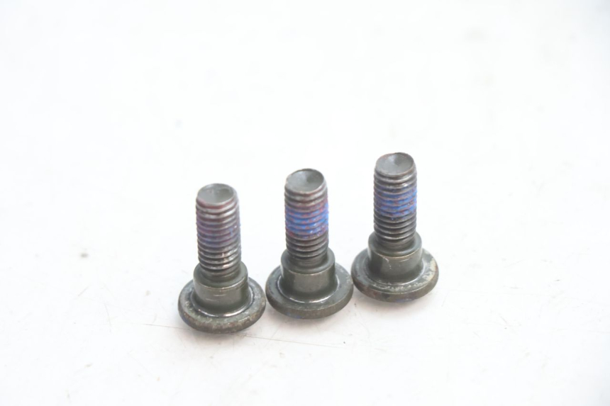 photo de BRAKE DISC BOLT KYMCO AGILITY 4T 10" 50 (2005 - 2018) - Zoom on usage condition