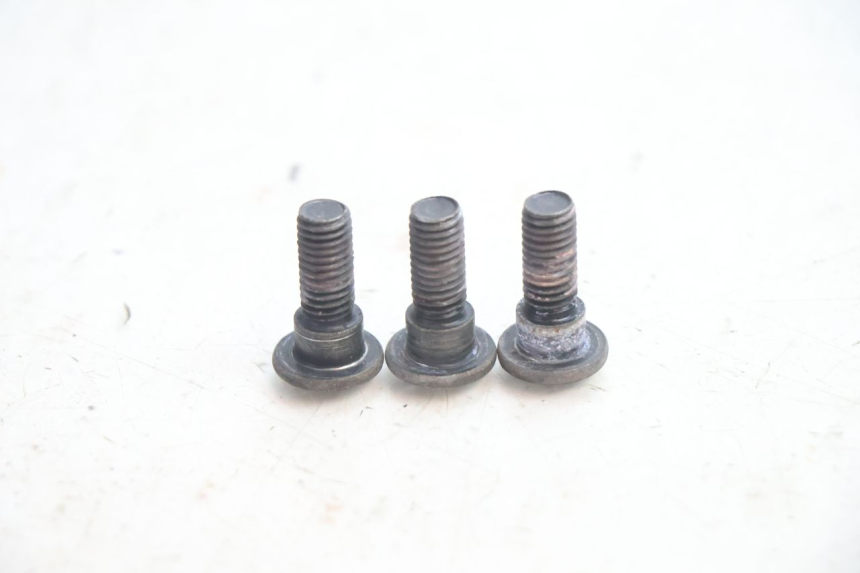 photo de BRAKE DISC BOLT KYMCO AGILITY 4T 50 (2018 - 2022) - Zoom on usage condition