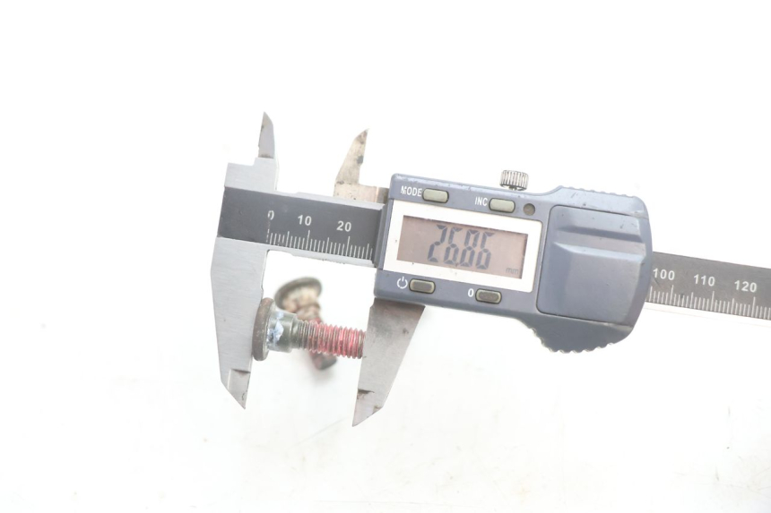 photo de BRAKE DISC BOLT KYMCO AGILITY PREMIUM 50 (2007 - 2010) - Alternative perspective
