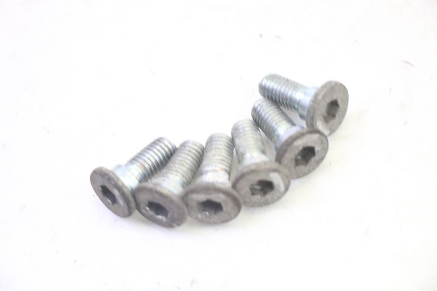 photo de BRAKE DISC BOLT HYOSUNG GV AQUILA 125 (2000 - 2009) - Component detail