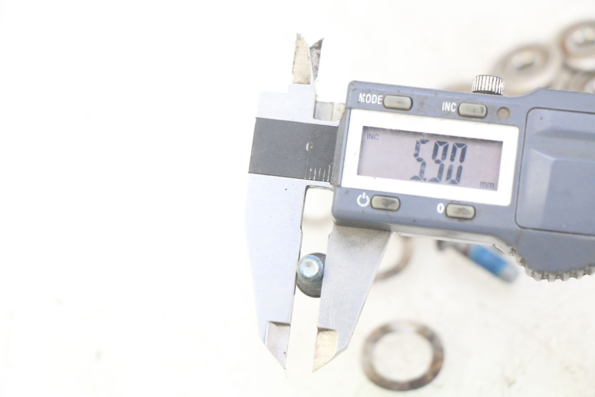 photo de BRAKE DISC BOLT PIAGGIO BEVERLY 125 (2010 - 2015) - Component detail