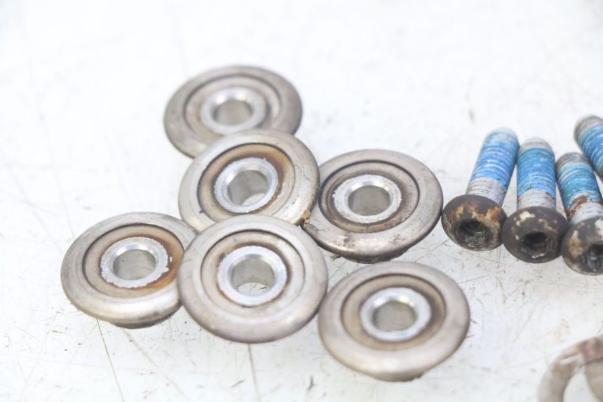 photo de BRAKE DISC BOLT PIAGGIO BEVERLY 125 (2010 - 2015) - Product overview