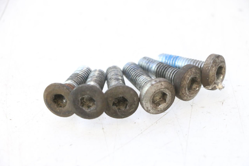 photo de BRAKE DISC BOLT MASH BIBOP 2.0 50 (2021 - 2026) - Fixing points details