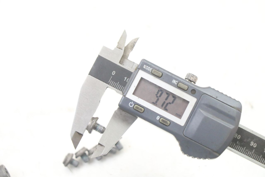 photo de BRAKE DISC BOLT BMW S RR ABS S1000RR 1000 (2015 - 2018) - Checked used part