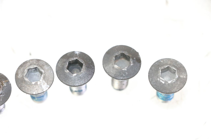 photo de BRAKE DISC BOLT SUZUKI BURGMAN 125 (2007 - 2014) - Product overview