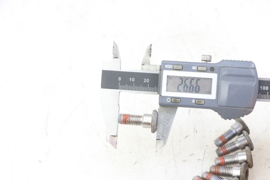 photo de BRAKE DISC BOLT HONDA CBF 500 (2004 - 2007) - Component detail